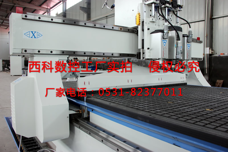 多功能數(shù)控開料機(jī)3 多功能數(shù)控開料機(jī)3